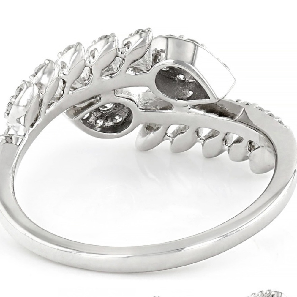 🎆 Lab-Grown Diamond 0.50ctw Rohdium Over Sterling Silver Leaf Bypass Ring. 8 FAB - Picture 4 of 6